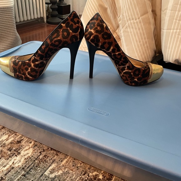MICHAEL Michael Kors Cynthia Leopard  Size 10 - Picture 5 of 10